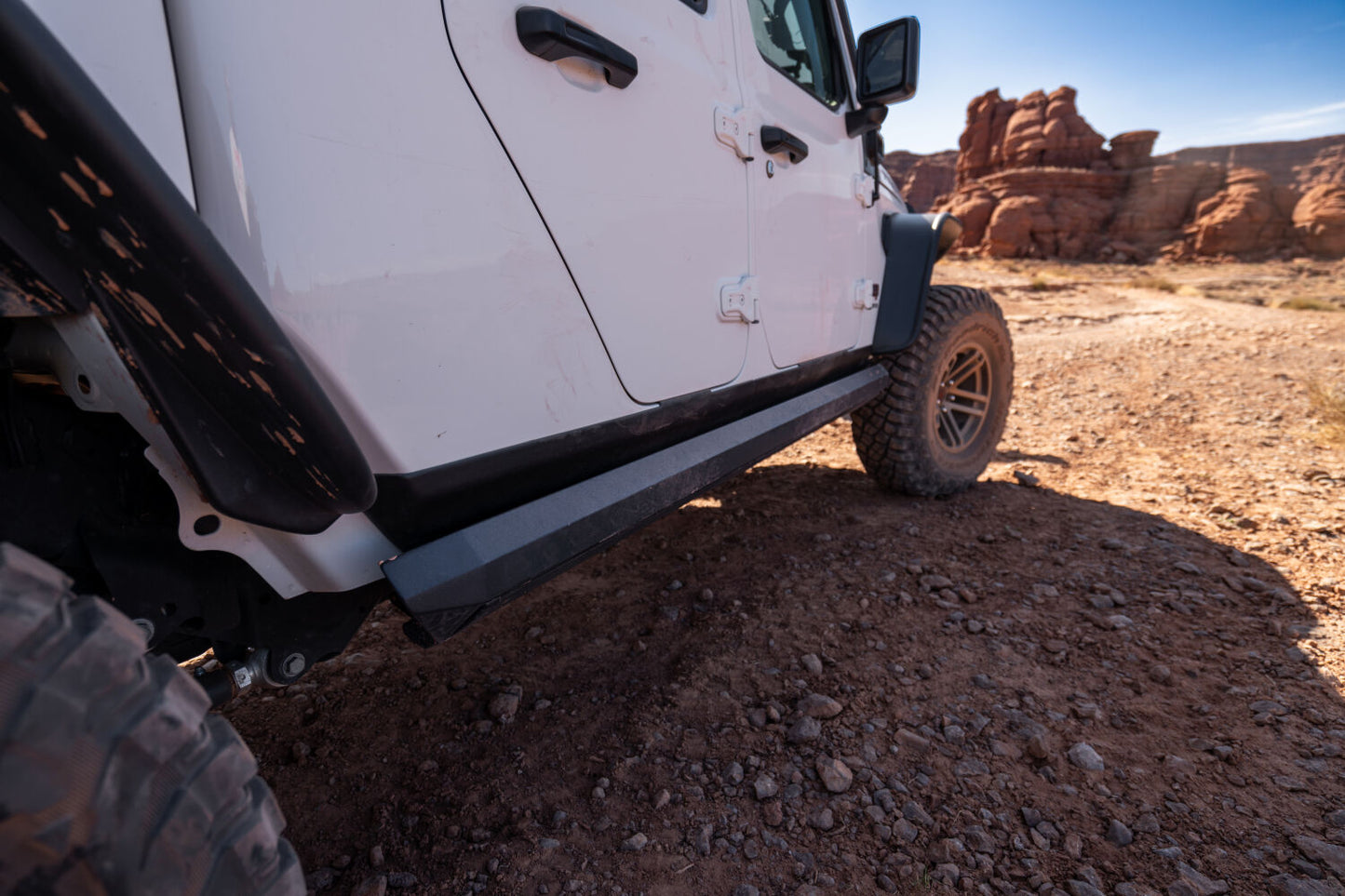 PowerStep XL Electric Boards For 2020-2025 Jeep Gladiator AMP Research