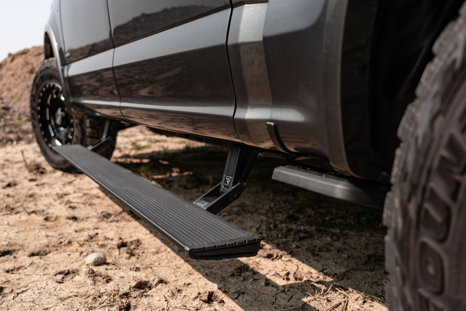 PowerStep Xtreme Running Boards Plug N Play System For 2015-2019 Ford F-150 All Cabs AMP Research