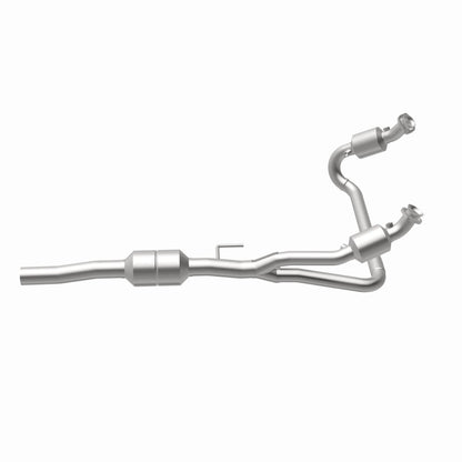 MagnaFlow Direct Fit Catalytic Converter 02-03 Dodge Durango
