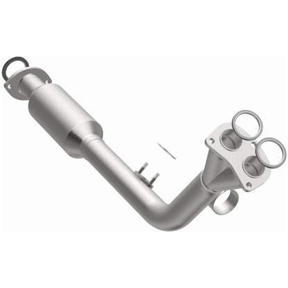 MagnaFlow Direct Fit Catalytic Converter California Grade 96-98 Toyota 4Runner 2.7L
