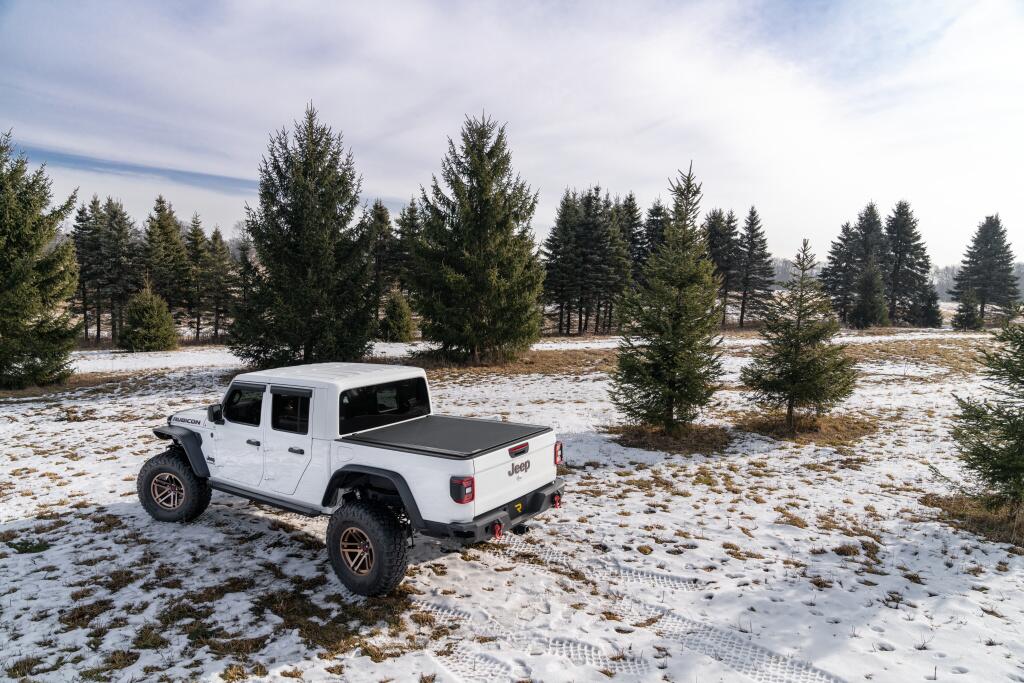 Revolver X4s Hard Rolling Truck Bed Cover 2020-2025 Jeep Gladiator 5 Foot Bed BAK