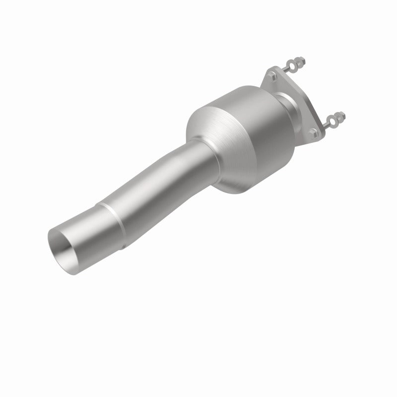 MagnaFlow 15-17 Discovery Sport L4 2 OEM Underbody Direct Fit Converter
