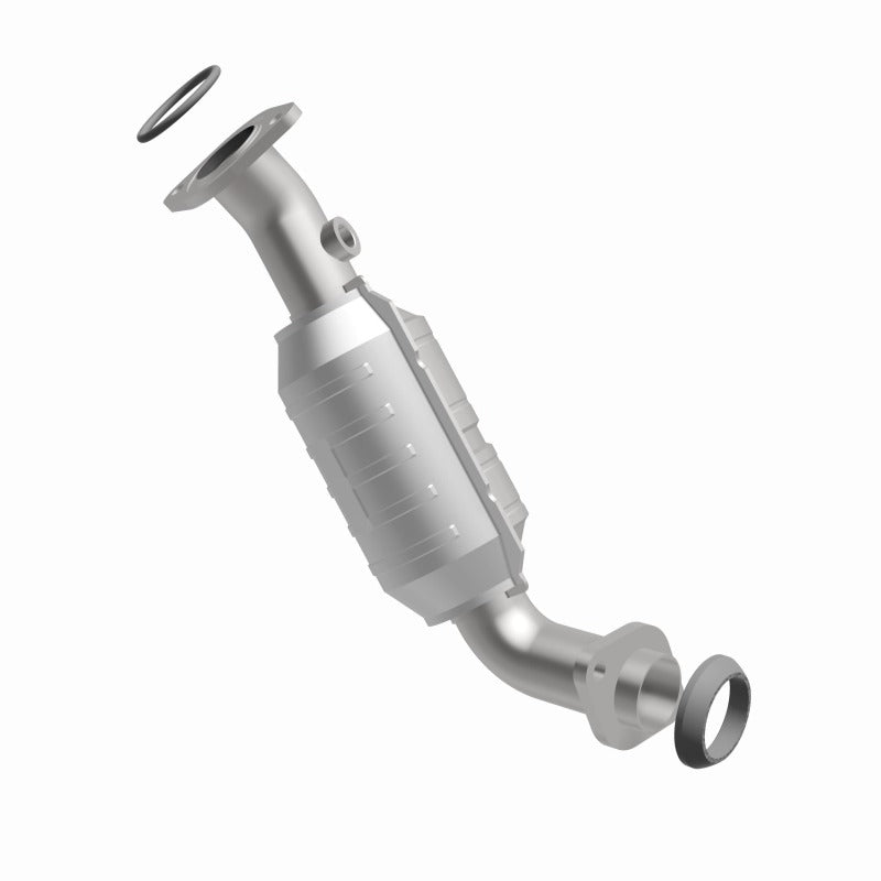 MagnaFlow Direct Fit Catalytic Converter 05-07 Cadillac CTS 3.6L P/S