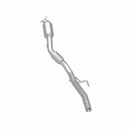MagnaFlow Direct Fit Catalytic Converter 11-15 Volkswagen Touareg V6 3.6 OEM Underbody