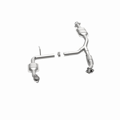 MagnaFlow Direct Fit Catalytic Converter 02-04 Explorer 4L Y