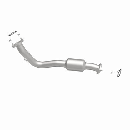 MagnaFlow Direct Fit Catalytic Converter 13-15 RAV4 2.5 Underbody