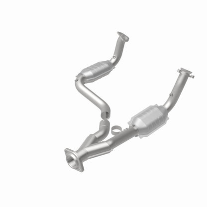 MagnaFlow Direct Fit Catalytic Converter 03-06 Chevy SSR 5.3/6.0 OEM