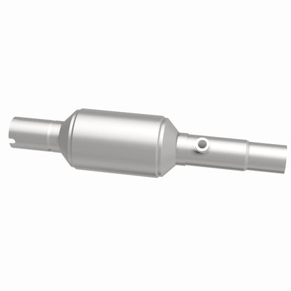 MagnaFlow Direct Fit Catalytic Converter 96-98 Jeep Grand Cherokee Underbody