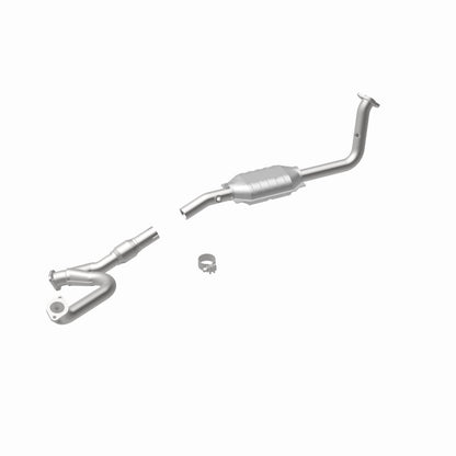 MagnaFlow Direct Fit Catalytic Converter 98-02 3.5L Isuzu Trooper DS