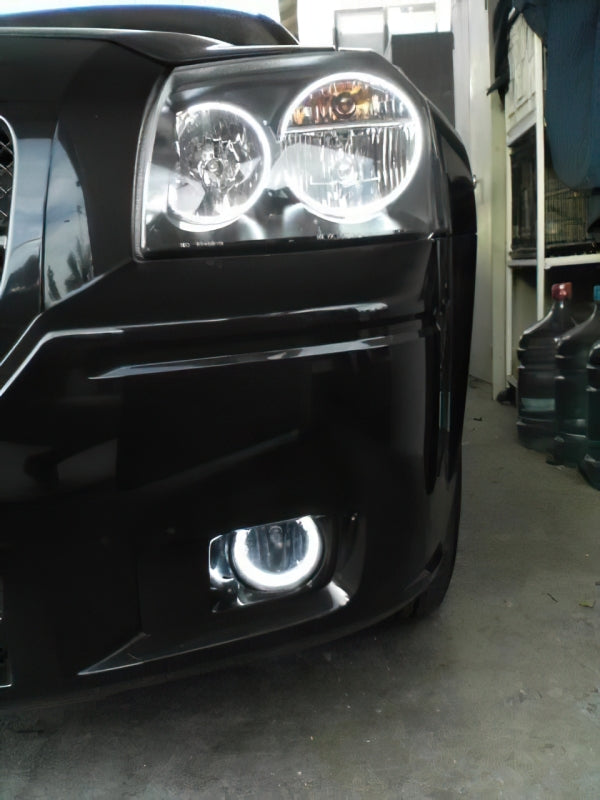 Oracle 05-10 Chrysler 300C LED Fog Light Halo Kit - Red