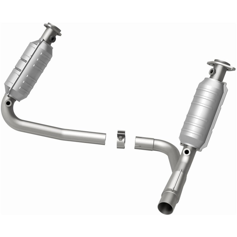 MagnaFlow Direct Fit Catalytic Conv 05-06 Dodge Dakota/2006 Mitsubishi Raider 3.7L Y-Pipe Assembly