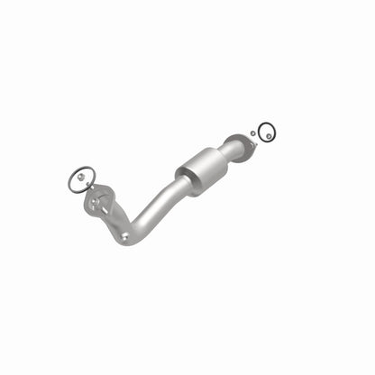 MagnaFlow Direct Fit Catalytic Converter 13-15 RAV4 2.5 Underbody