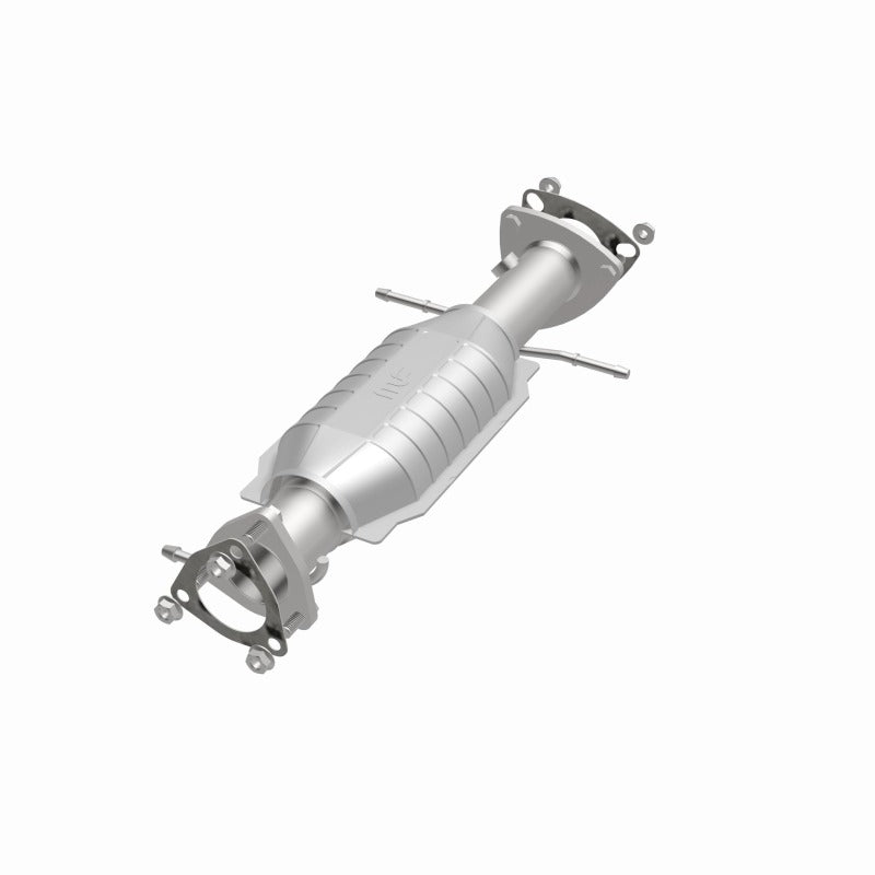 MagnaFlow Direct Fit Catalytic Converter 96-99 S10/Sanoma 4WD 4.3L