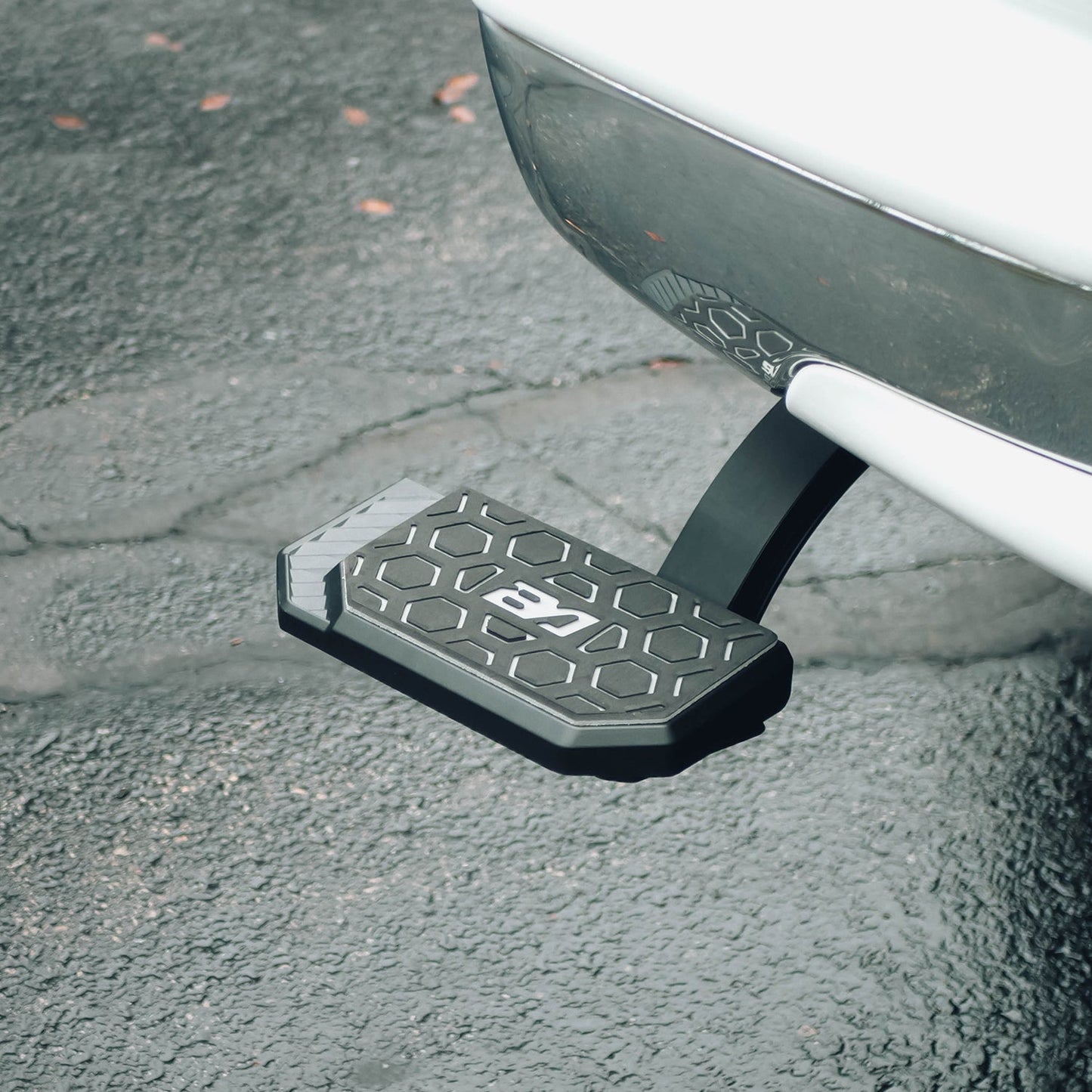 Silverado/Sierra 1500/2500/3500 (1999-2007) Retractable Bed Step