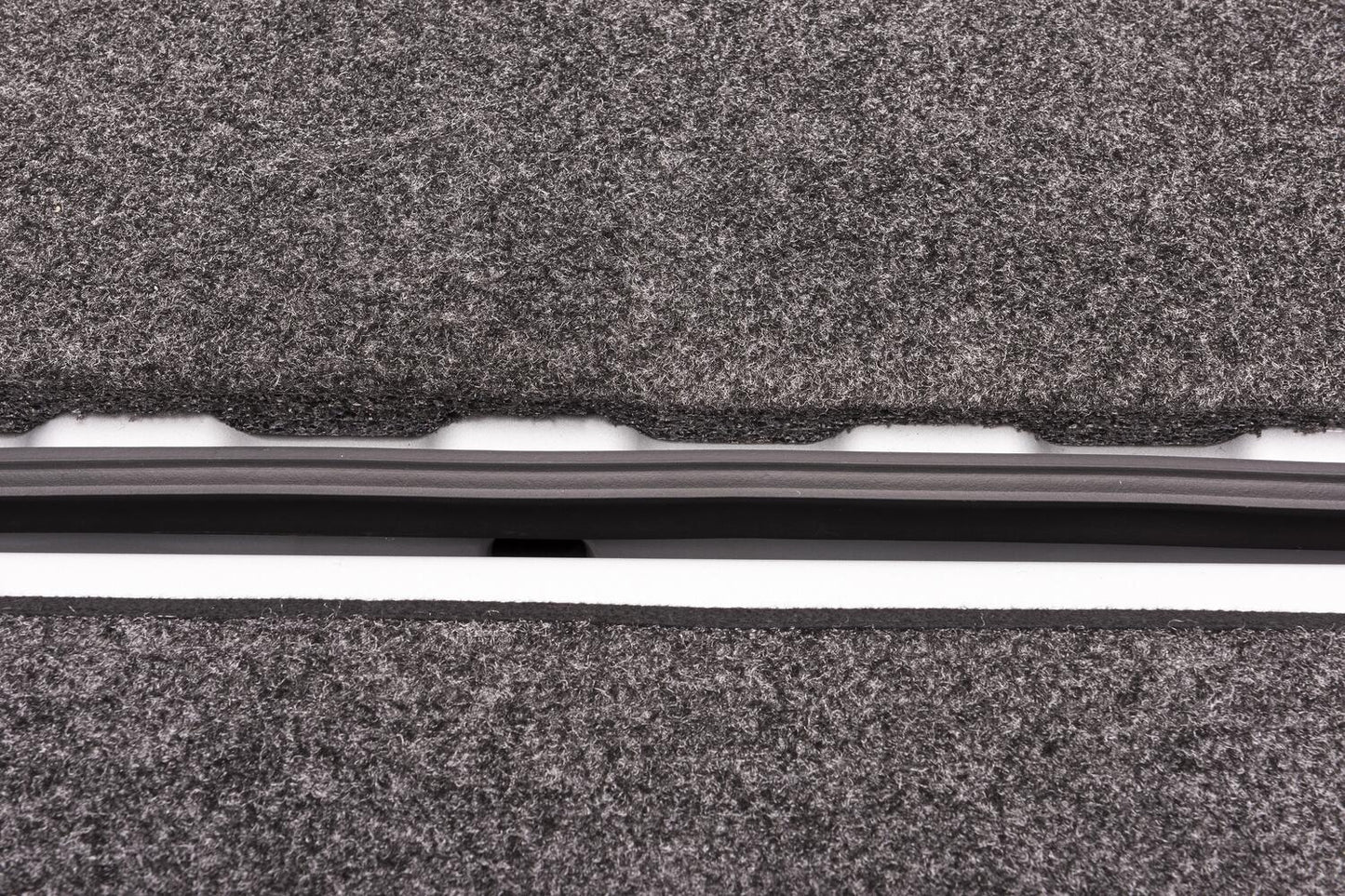Bedmat For Spray-In Or No Bed Liner 19+(New Body) Silverado/Sierra 5'9 inch W/O Carbonpro 3/4 Inch Thick For Use w/Spray On Bed Liner And Non Liner Applications Charcoal BedRug