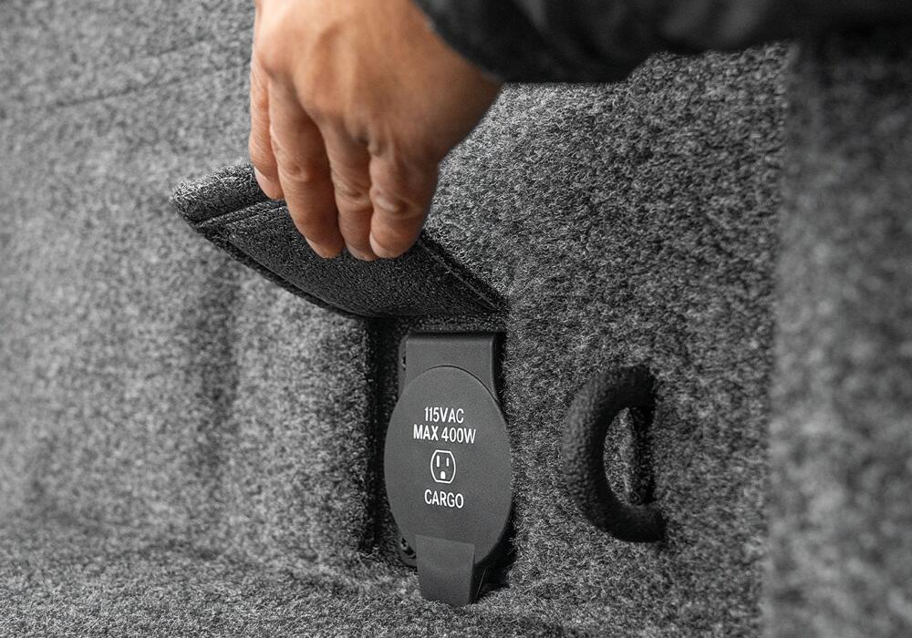 20+ Jeep Gladiator Complete Truck Bed Liner 3/4 Inch Thick Floor 1/4 Inch Thick Side Walls Incl. Bulkhead And Tailgate Charcoal BedRug