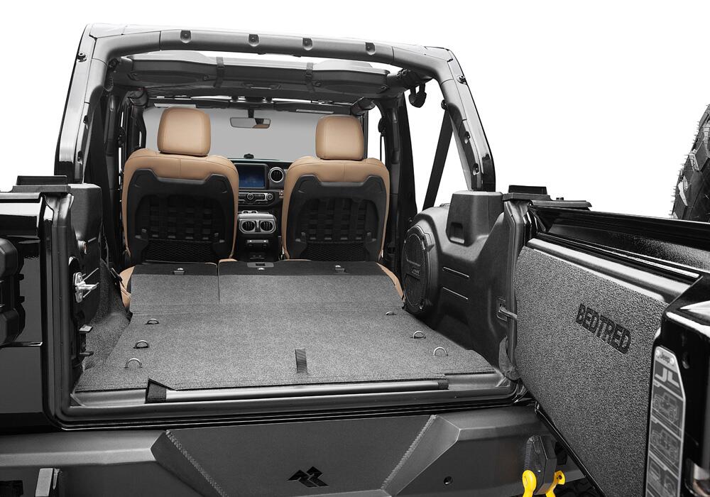 Jeep Bedtred 18+ JL 4 Door Bedtred 4 PC Rear Kit Without Gap Hider Charcoal BedRug