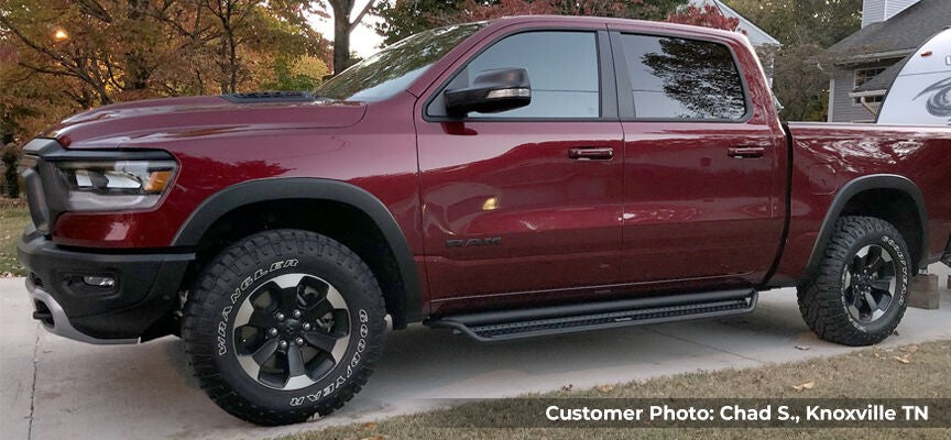 Dominator Xtreme D1 SideSteps With Mounting Bracket Kit Textured Black 2019-2026 Ram 1500 Go Rhino