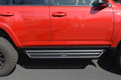 Dominator Xtreme D1 SideSteps W/ Bracket Kit Textured Black 2025-2026 Toyota 4Runner Go Rhino