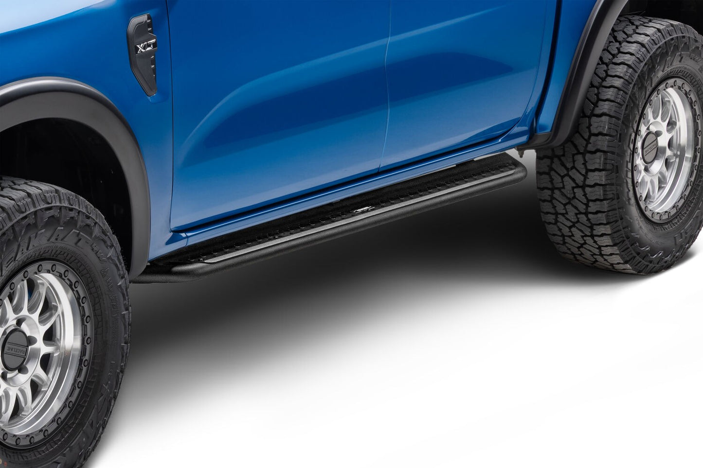 Dominator Xtreme DSS SideSteps With Mounting Bracket Kit Textured Black 2019-2026 Ford Ranger Go Rhino