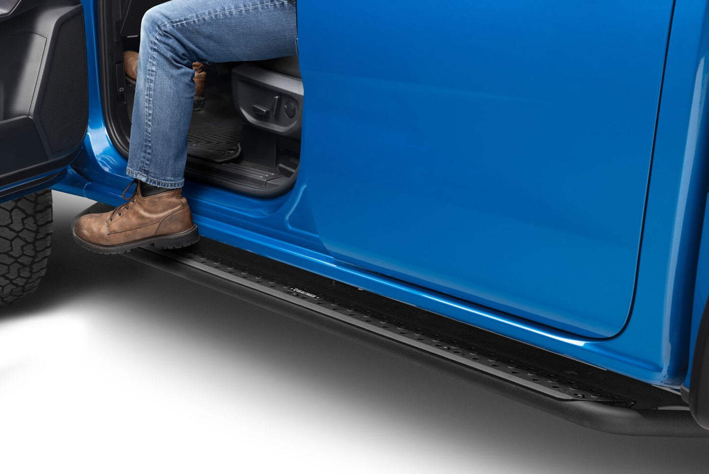 Dominator Xtreme DSS SideSteps With Mounting Bracket Kit Textured Black 2019-2026 Ford Ranger Go Rhino