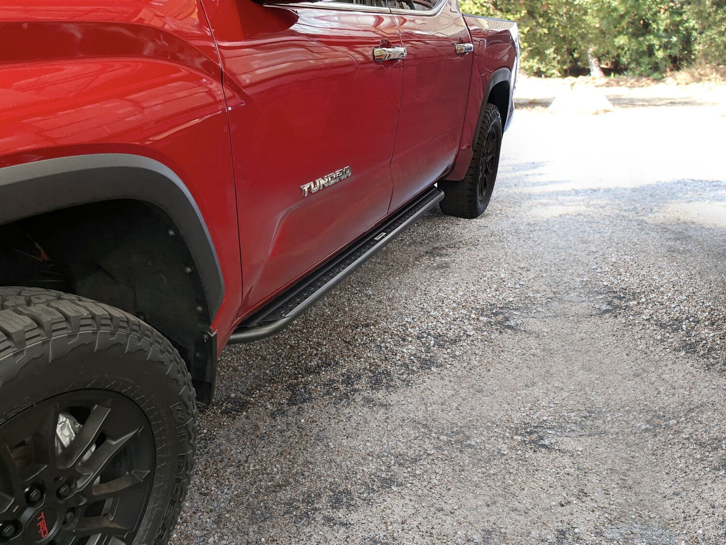 Dominator Xtreme DSS SideSteps With Mounting Bracket Kit Textured Black 2022-2026 Toyota Tundra Go Rhino