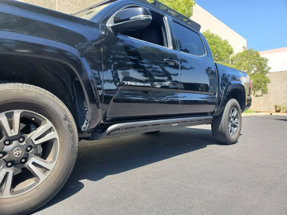 Dominator Xtreme D1 SideSteps With Mounting Bracket Kit Textured Black 2018-2023 Toyota Tacoma Go Rhino