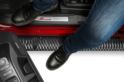 Growler Step System Cab Length (1 Step per Side) 7 Inch Board 2007-2018 Chevy Silverado/GMC Sierra 1500/2007-2019 2500 HD/3500 HD Crew Cab Gas Engine Textured Black NFab