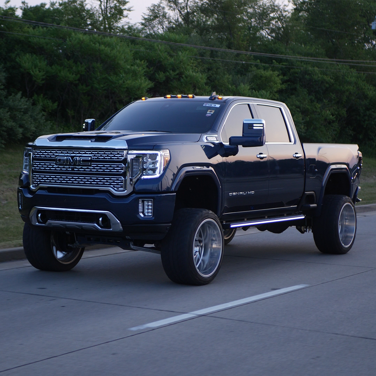 Lumastep M1 Light Up Running Boards | 2020-2026 Chevy Silverado & GMC Sierra 2500/3500