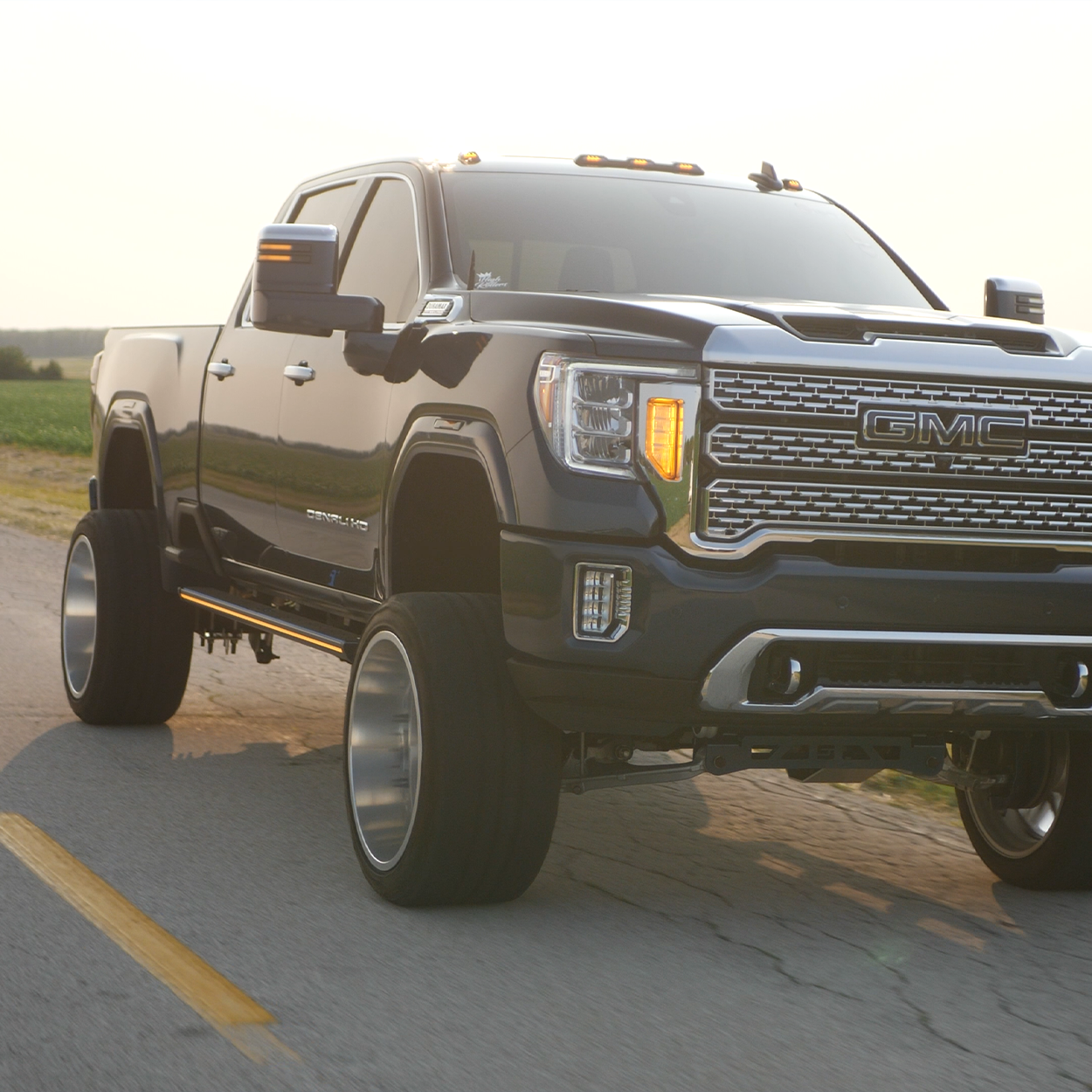 Lumastep M1 Light Up Running Boards | 2020-2026 Chevy Silverado & GMC Sierra 2500/3500
