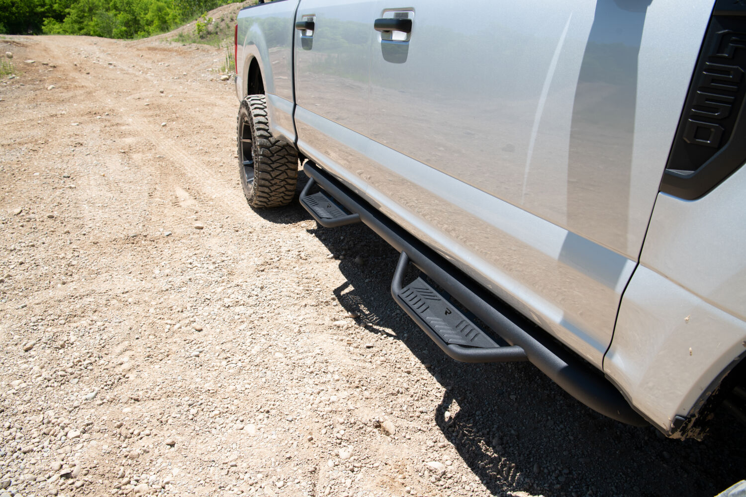 Podium Step LG Cab Length (2 Steps per Side) 3 Inch Main Tube Diameter 1999-2016 Ford F-250/350/450/550 Crew Cab Textured Black NFab