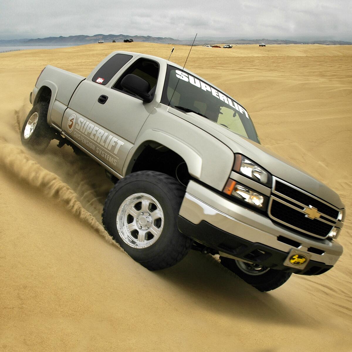 6 Inch Lift Kit 1999-2006 Chevy Silverado and GMC Sierra 1500 4WD Knuckle Kit with Shocks Superlift