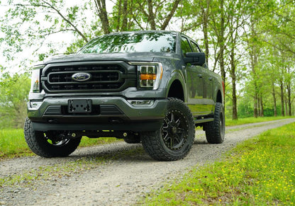 6 Inch Lift Kit 2021-2024 Ford F-150 non-Raptor 4WD without Tremor Package with Shocks Superlift