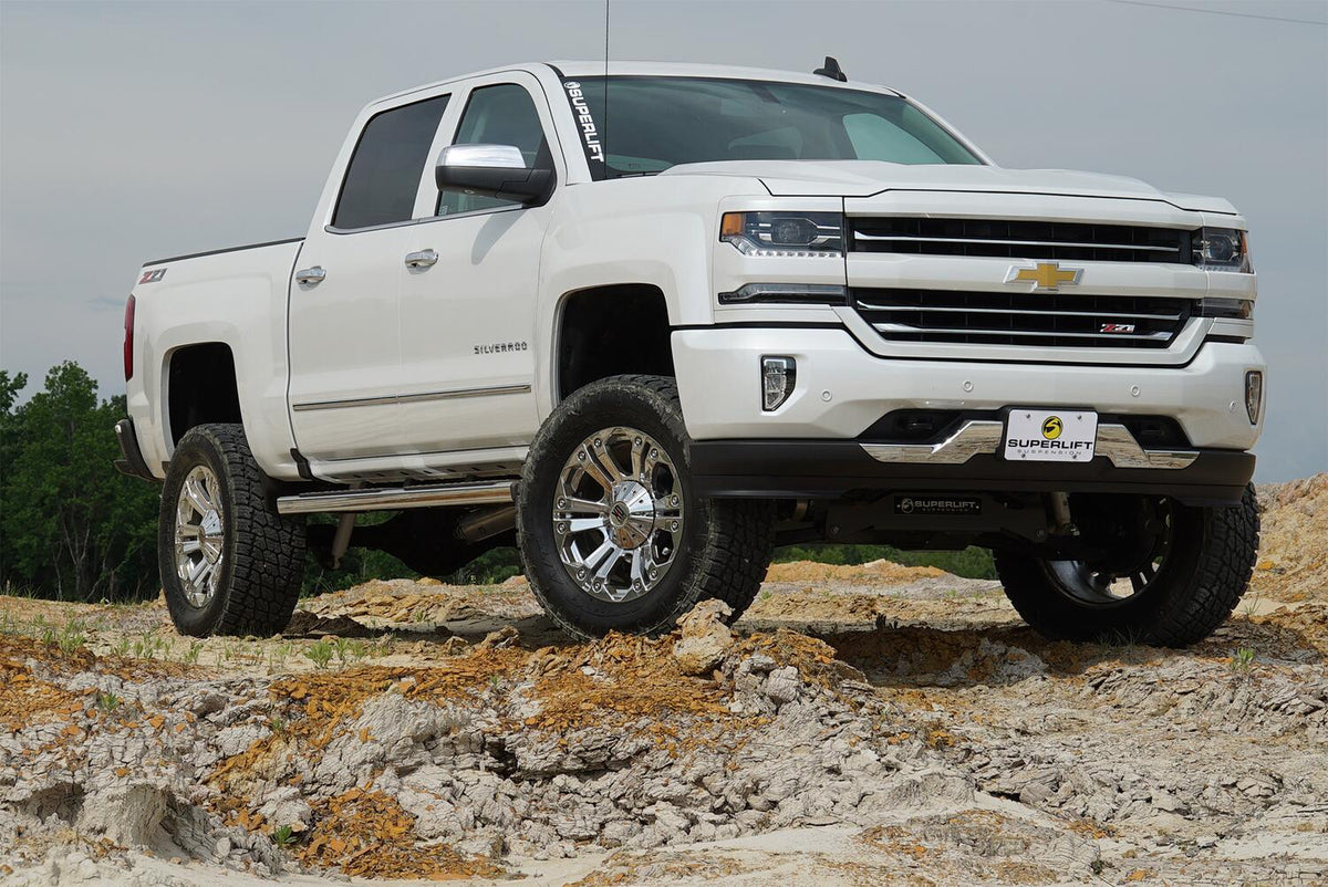 6.5 Inch Lift Kit 2014-2016 Chevy Silverado and GMC Sierra 1500 4WD with Cast Steel Control Arms with Shocks Superlift