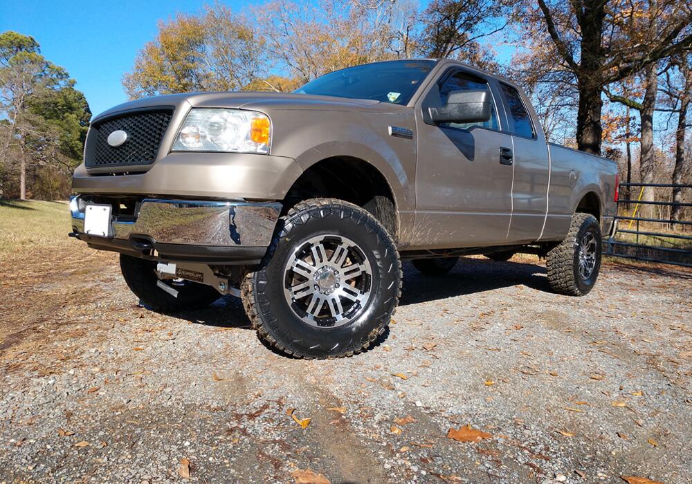 4.5 Inch Lift Kit 2004-2008 Ford F-150 4WD with Shocks Superlift