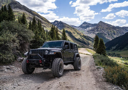 2.5 Inch Dual Rate Coil Lift Kit 2018-2025 Jeep Wrangler JL Unlimited Including Rubicon with Shocks Superlift