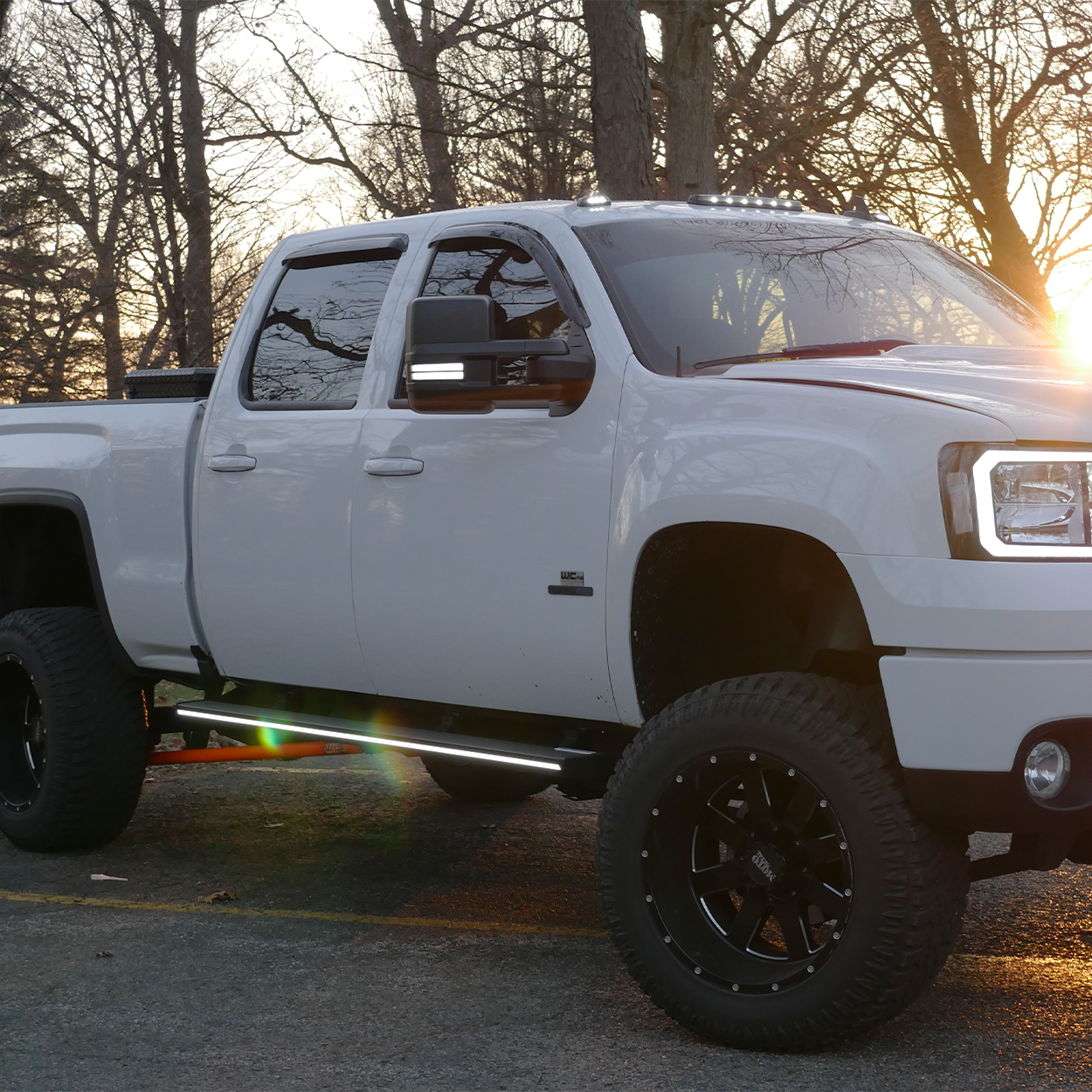 Lumastep M1 Light Up Running Boards | 2007.5-2014 Chevy Silverado & GMC Sierra