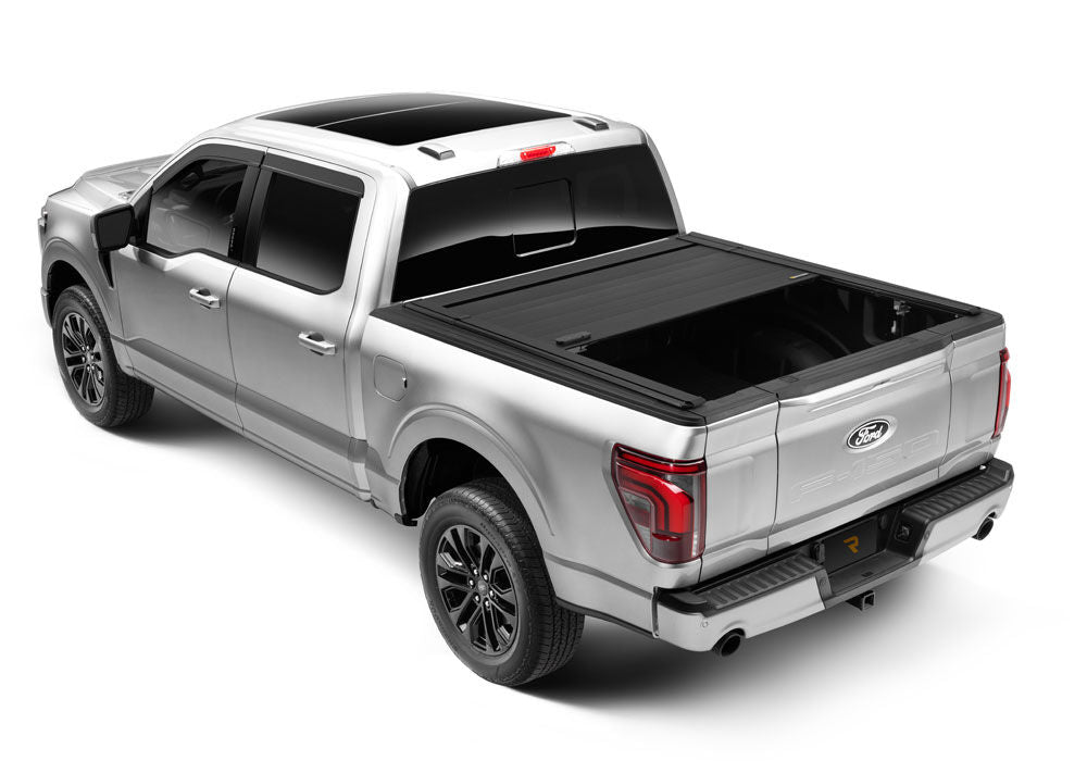 RetraxPRO with EZ-Off FRC-4000 Retractable Tonneau Cover Industrial Strength Aluminum Construction 2014-2018 Silverado/Sierra 5' 9 inch Bed Standard Rails