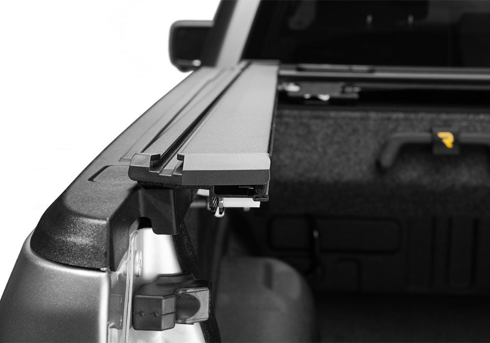 RetraxPRO with EZ-Off FRC-4000 Retractable Tonneau Cover Industrial Strength Aluminum Construction 2019-2026 Silverado/Sierra (without CarbonPro Bed) 5' 9 inch Bed Standard Rails