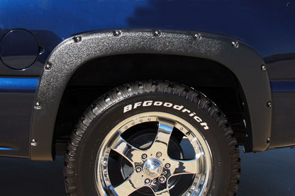 Rivet Style Fender Flare Set Front and Rear, Textured, 4-Piece Set 1999-2007 Silverado/Sierra 1500/2500 Fleetside Lund