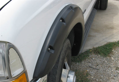 Rivet Style Fender Flare Set Front and Rear, Textured, 4-Piece Set 1999-2007 Ford F-250/F-350 Super Duty Fleetside Lund