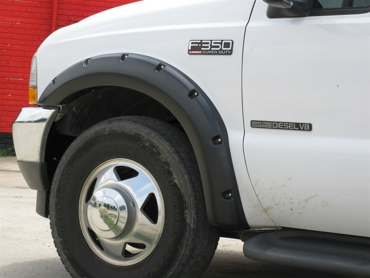Rivet Style Fender Flare Set Front and Rear, Textured, 4-Piece Set 1999-2007 Ford F-250/F-350 Super Duty Fleetside Lund