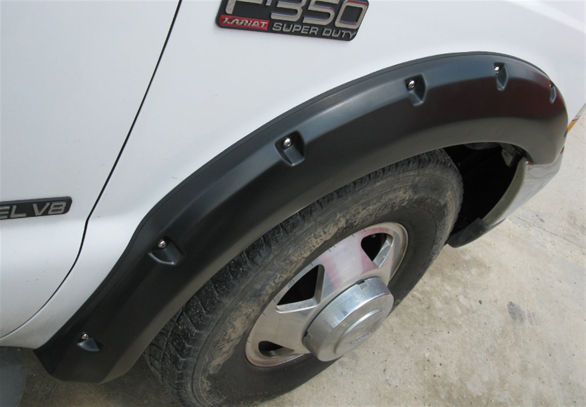 Rivet Style Fender Flare Set Front and Rear, Textured, 4-Piece Set 1999-2007 Ford F-250/F-350 Super Duty Fleetside Lund