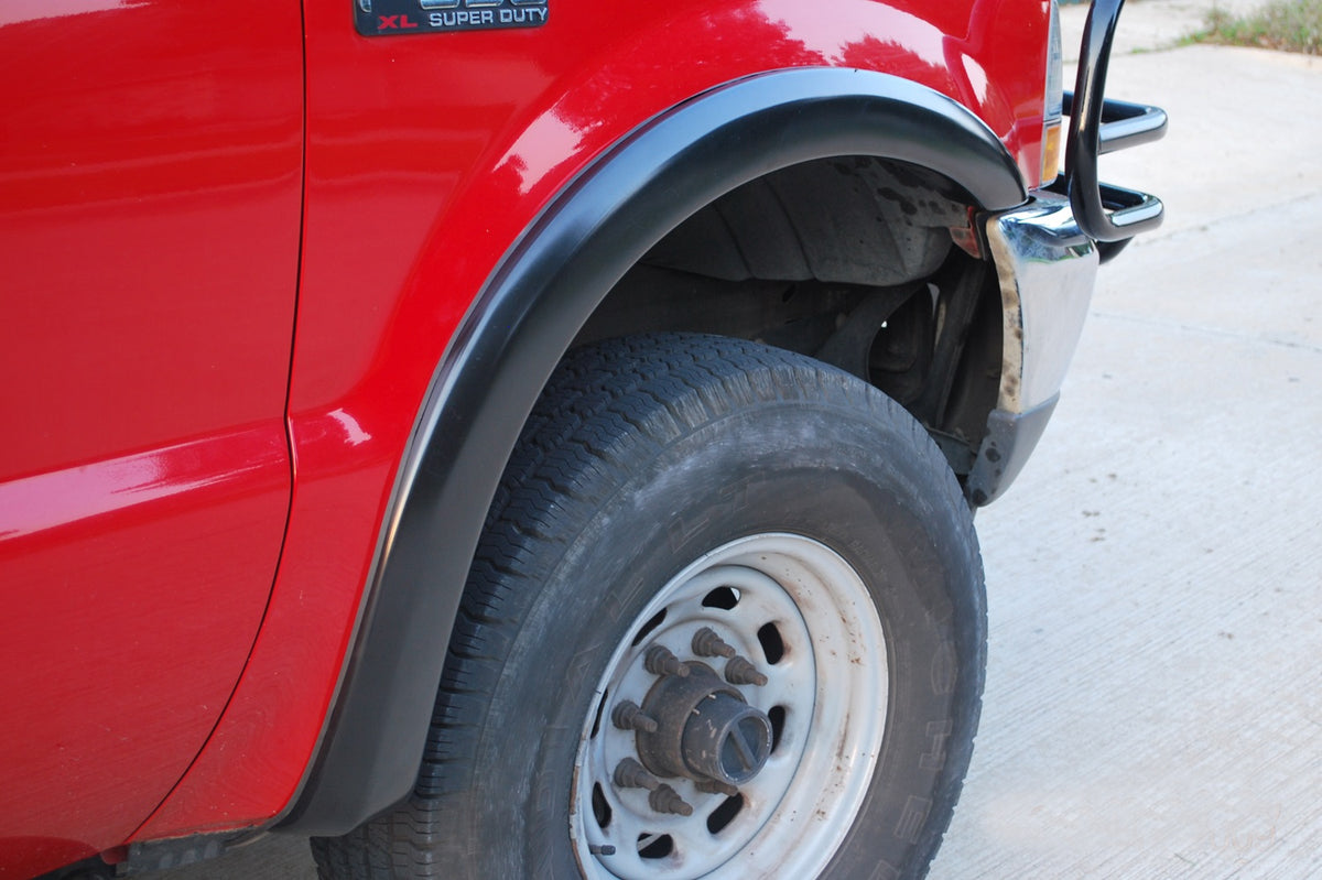 Sport Style Fender Flare Set Front, Smooth, 2-Piece Set 1999-2007 Ford F-250/F-350 Super Duty Fleetside Lund