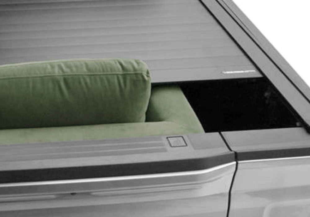 RetraxPRO Xr Retractable Tonneau Cover Industrial Strength Aluminum Construction 2022-2026 Ford Maverick