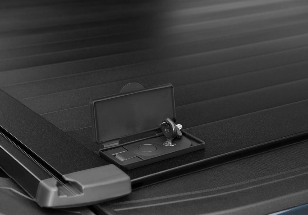 PowertraxPRO Xr Retractable Tonneau Cover Industrial Strength Aluminum Construction Electric Cover 2019-2026 Silverado/Sierra (without CarbonPro Bed) 5' 9 inch Bed without Stake Pockets Standard Rails