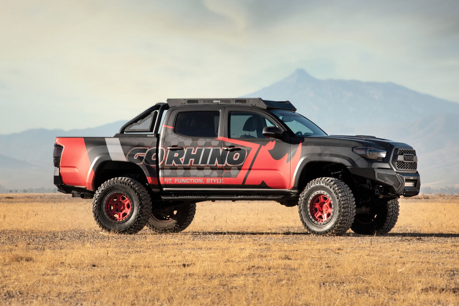 V3 Series Aluminum 5 Inch Elipse Side Steps with Mounting Brackets Textured Black 2005-2023 Toyota Tacoma Go Rhino