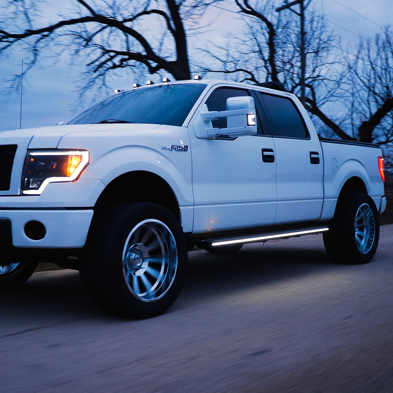 Lumastep M1 Light Up Running Boards | 2004-2014 Ford F150