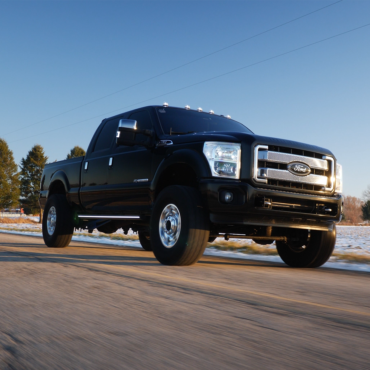 Lumastep M1 Light Up Running Boards | 1999-2007 Ford F250/F350 Superduty