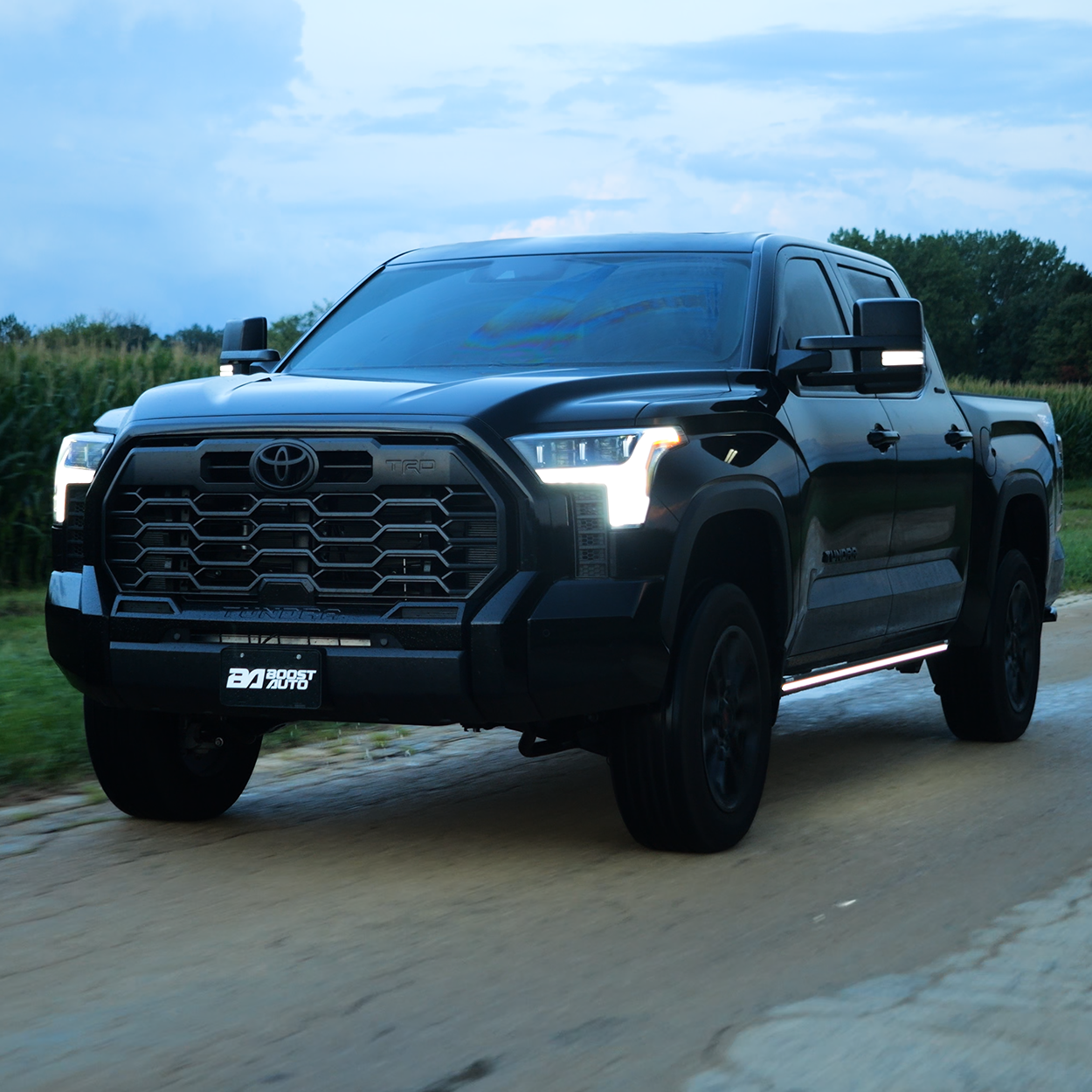 Lumastep M2 Powered Light Up Running Boards | 2022-2026 Toyota Tundra